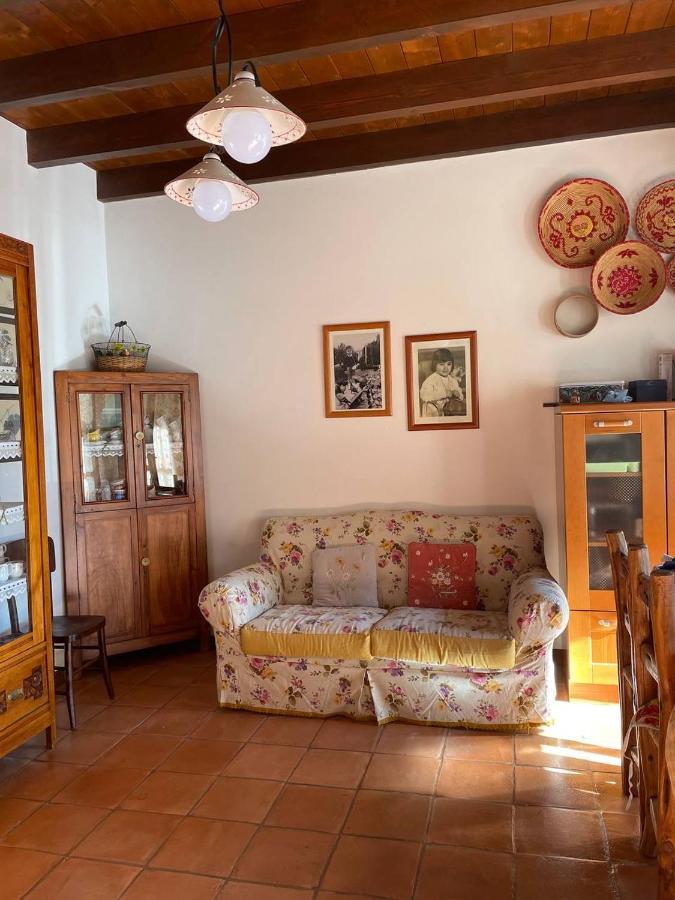 Aventina Holiday Home Burcei Luaran gambar