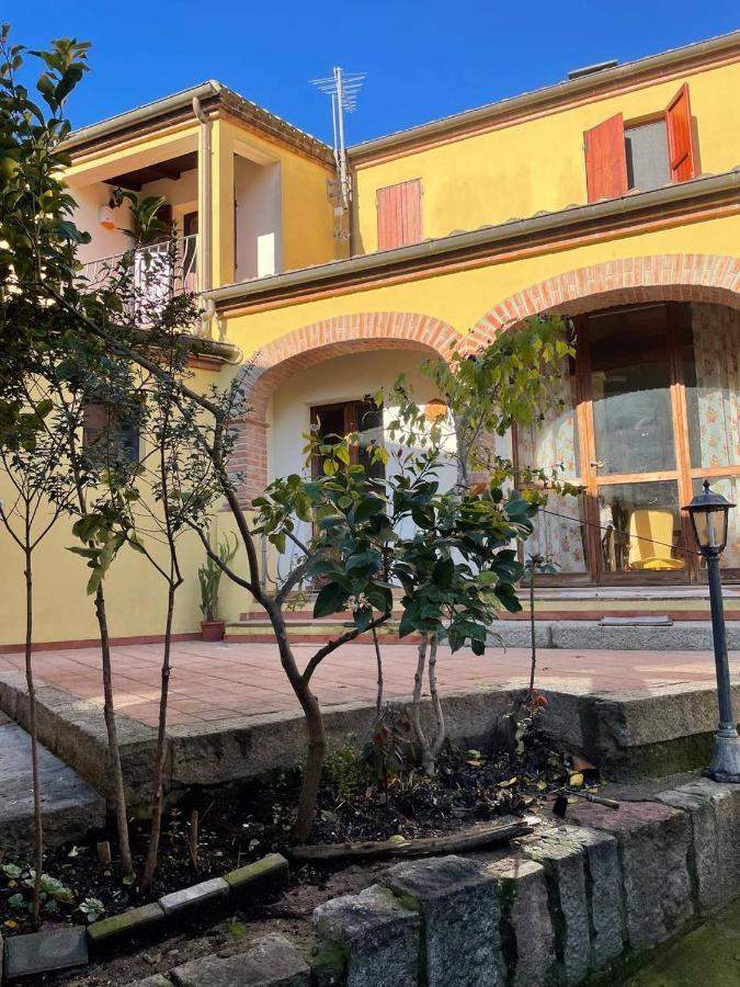 Aventina Holiday Home Burcei Luaran gambar